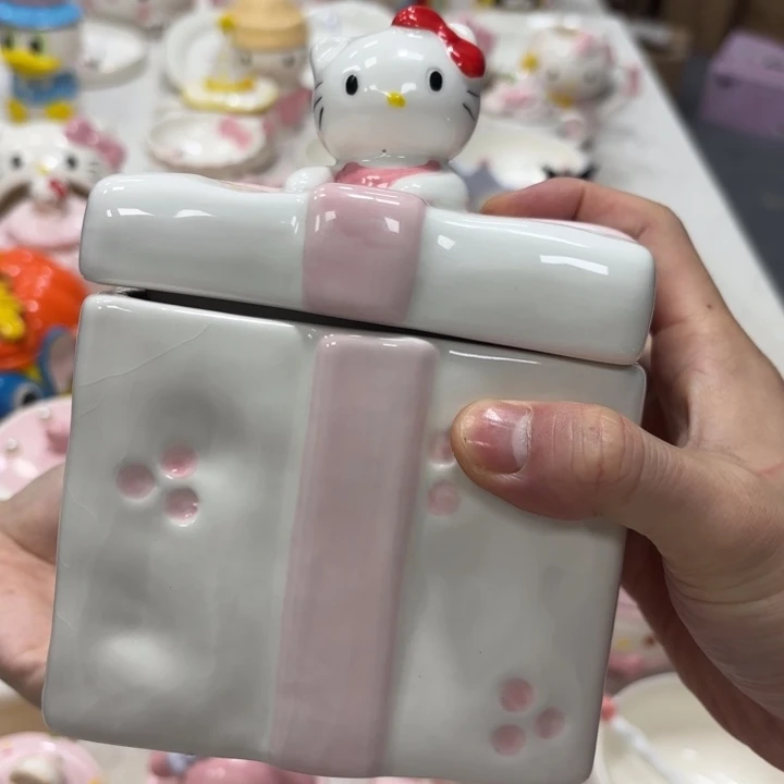 紫砂在干嘛呀亲爱呢