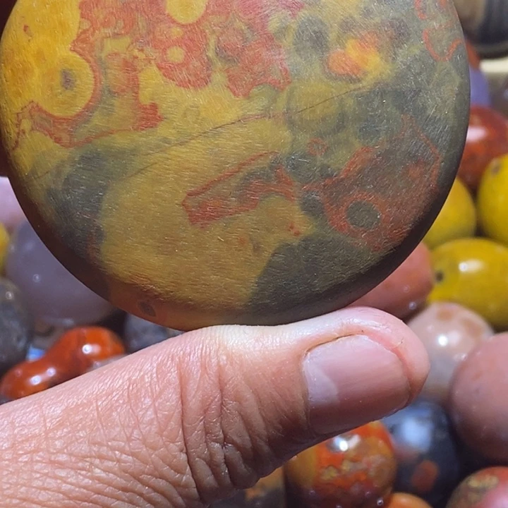 未镶嵌战国红像形大圆牌玛瑙/玉髓海**色