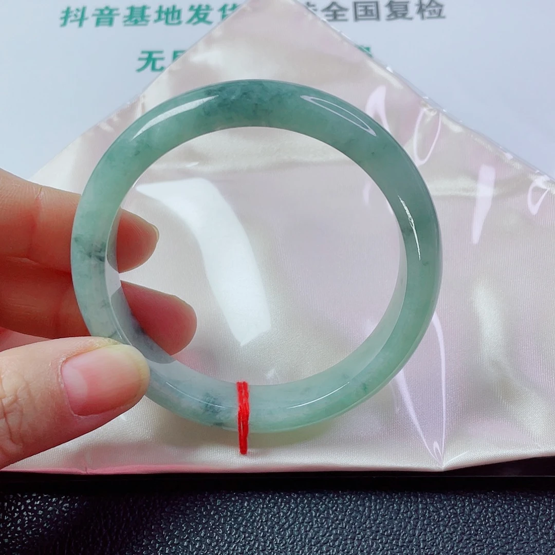 翡翠未镶嵌手镯圈口61宽13.2厚8.8