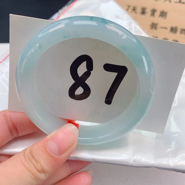 翡翠手镯未镶嵌正圈55.56