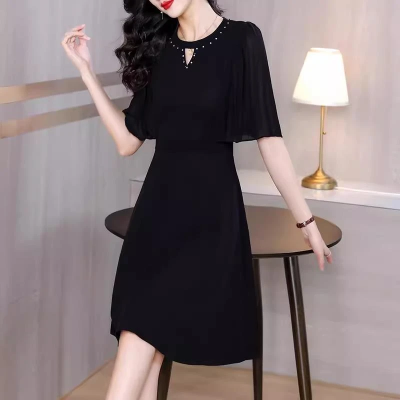 法芬图今年流行漂亮连衣裙子女装夏季2025年新款小个子气质五分袖