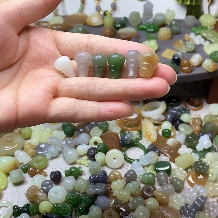 未镶嵌和田玉挂件三通68一个多样性发其一