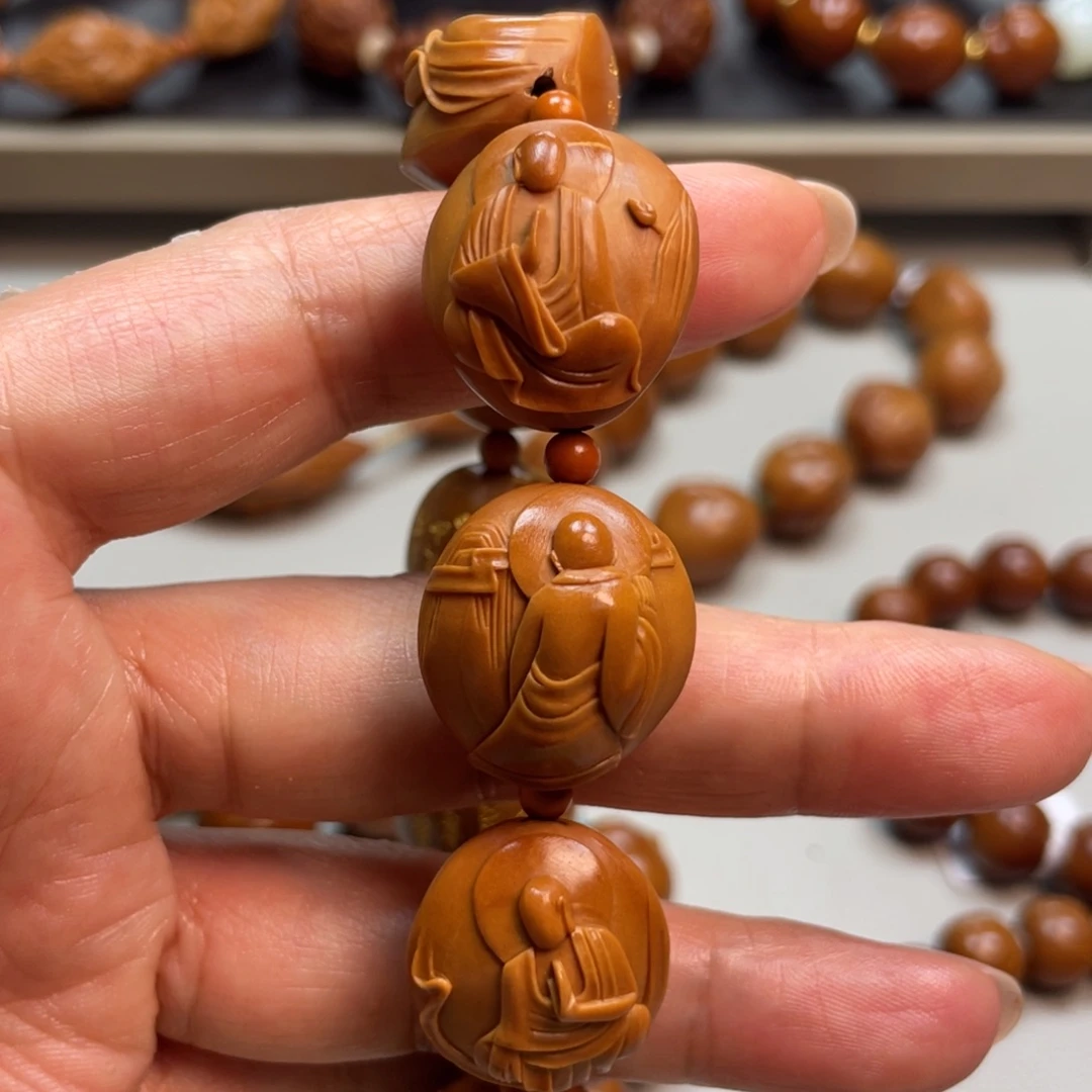 橄榄核吊坠预定老爷子无相