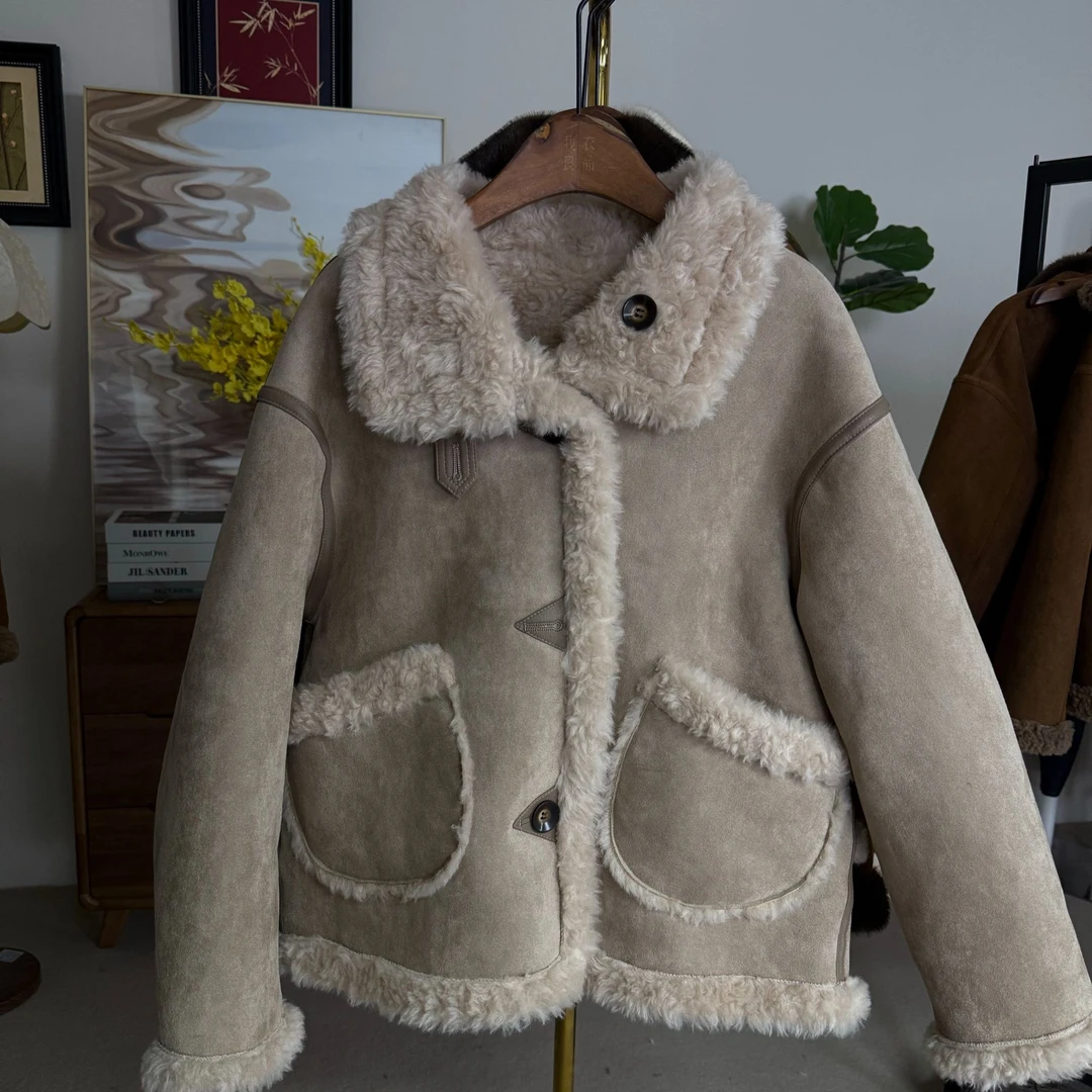 2026设计师新款海宁鹿皮绒一体时尚休闲短裤外套