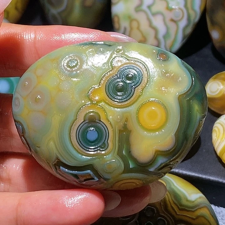 玛瑙/玉髓未镶嵌珠宝奇石68