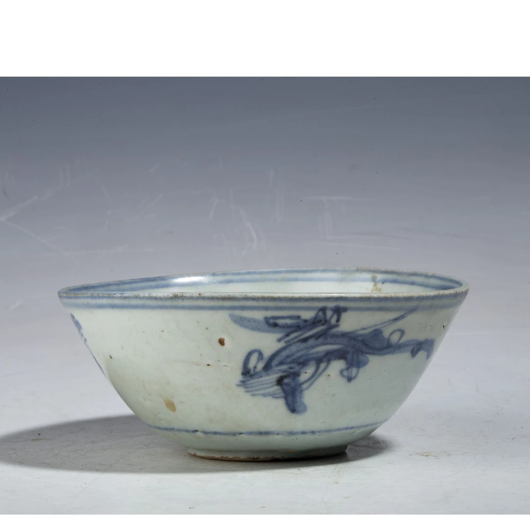 【拍卖-明晚期】·青花螭龙纹碗