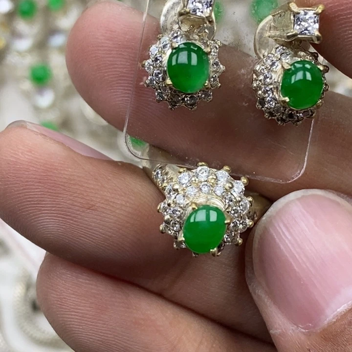 定制翡翠未镶嵌天然缅甸翡翠A货