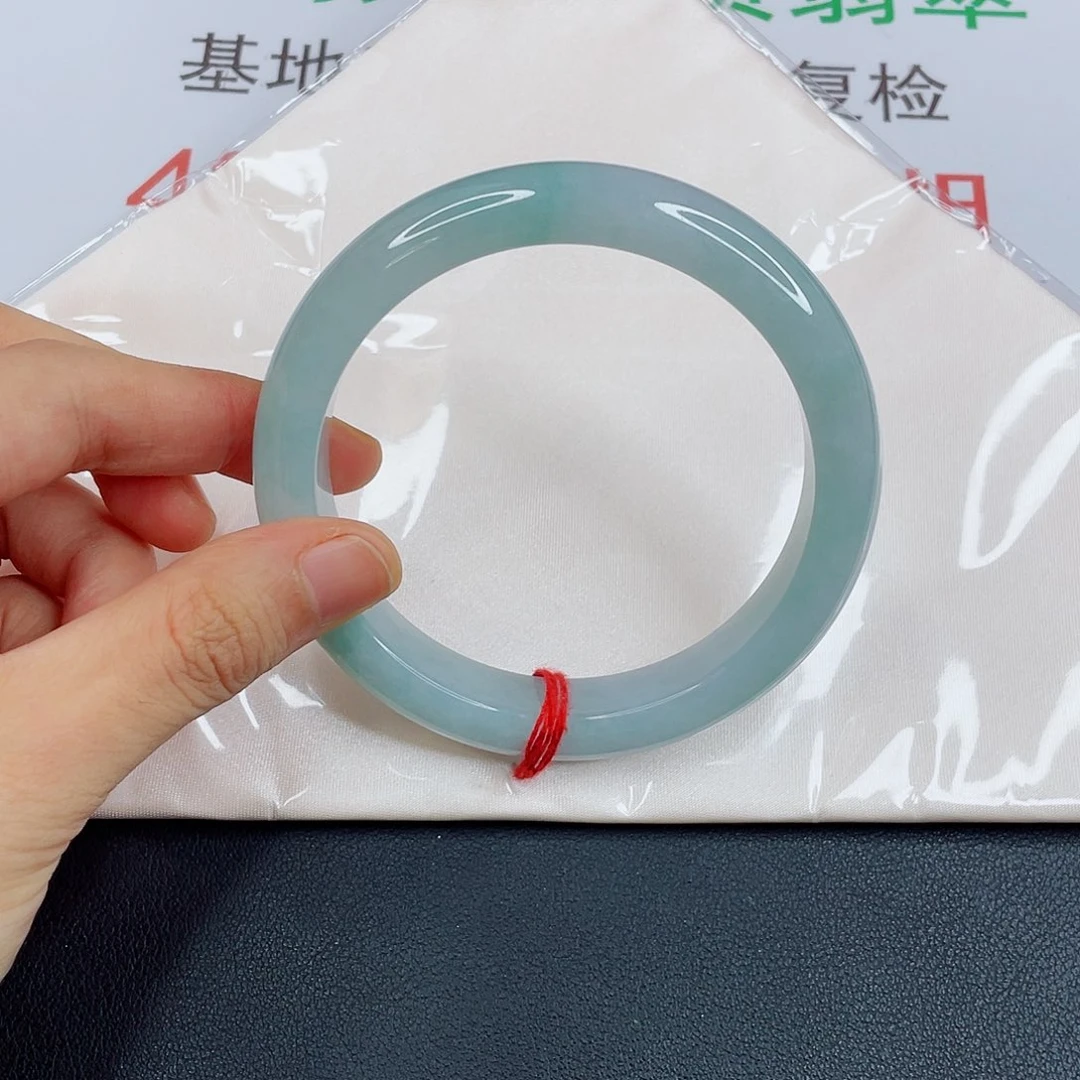 翡翠手镯未镶嵌小****