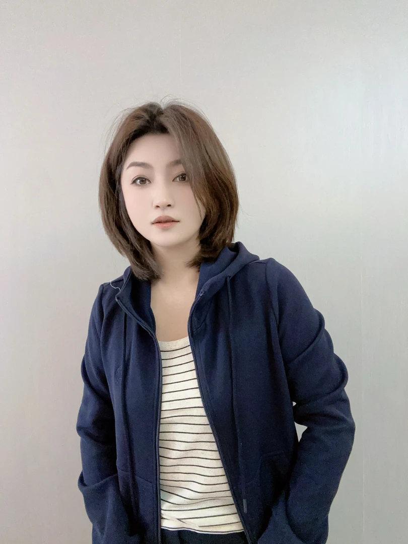 【美含推荐】经典极简休闲时尚帽衫外套