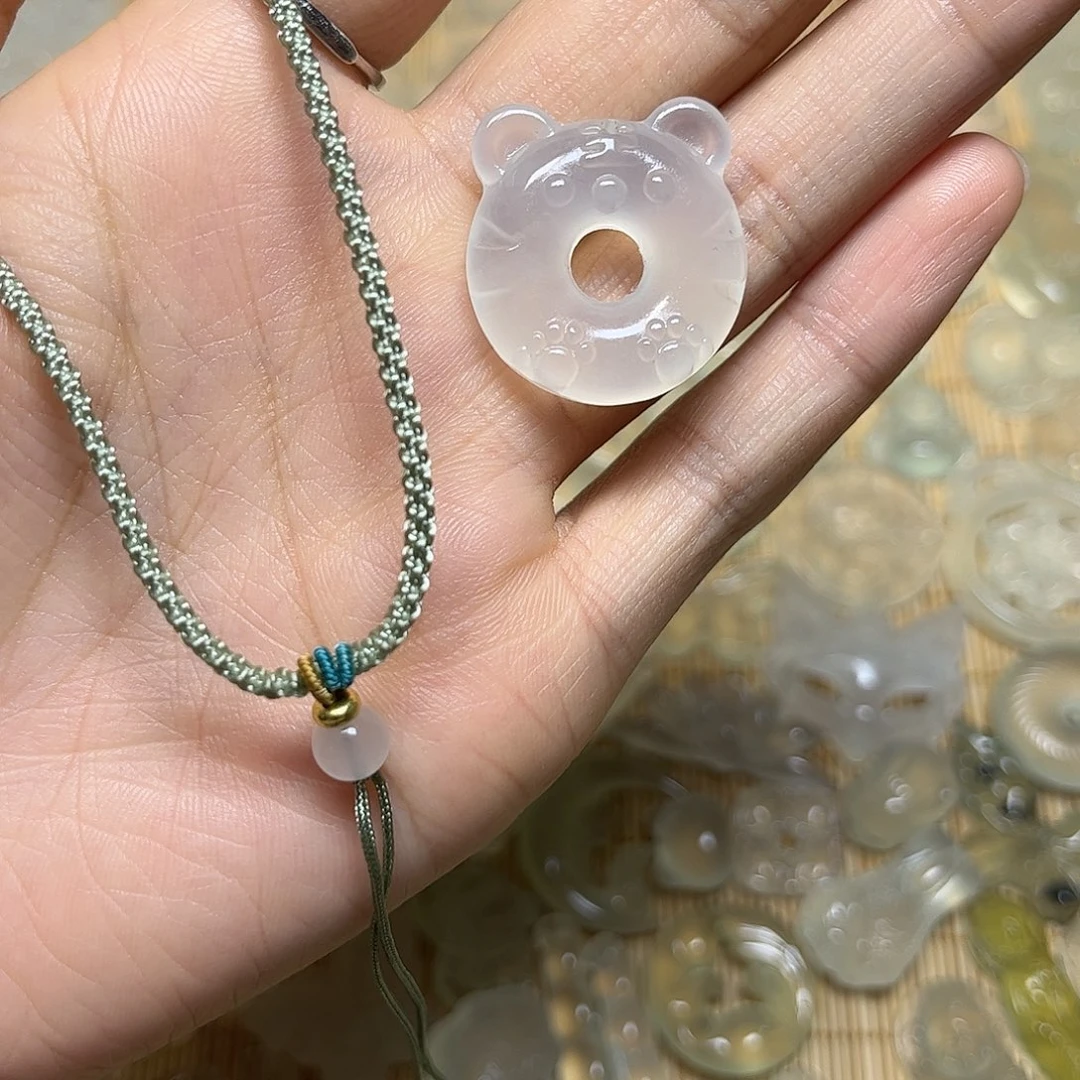 朱***ᵒ蛇纹石玉未镶嵌颈饰