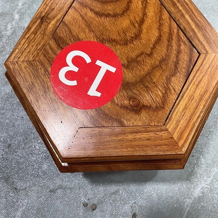 香榧木红木底座工艺品