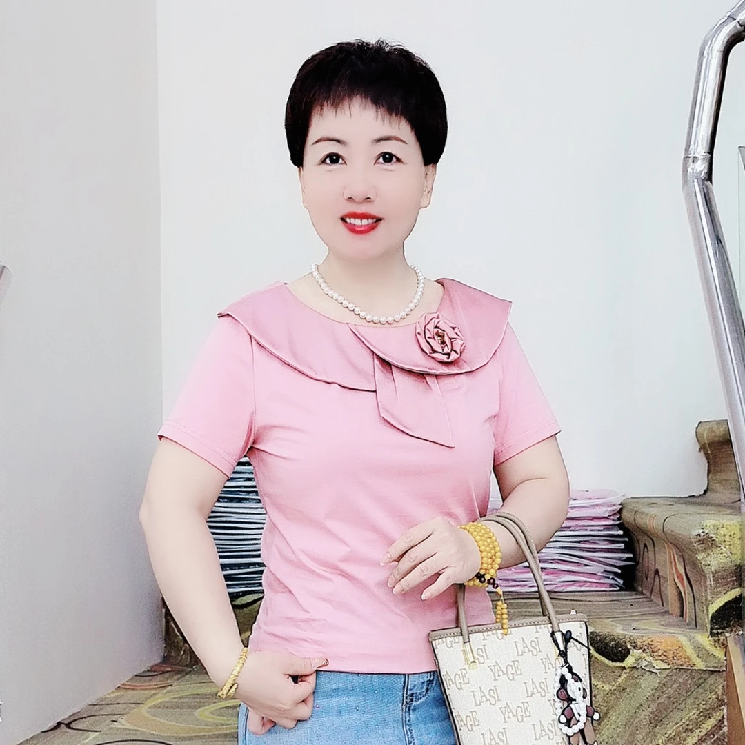 8972  新款立体装饰T恤