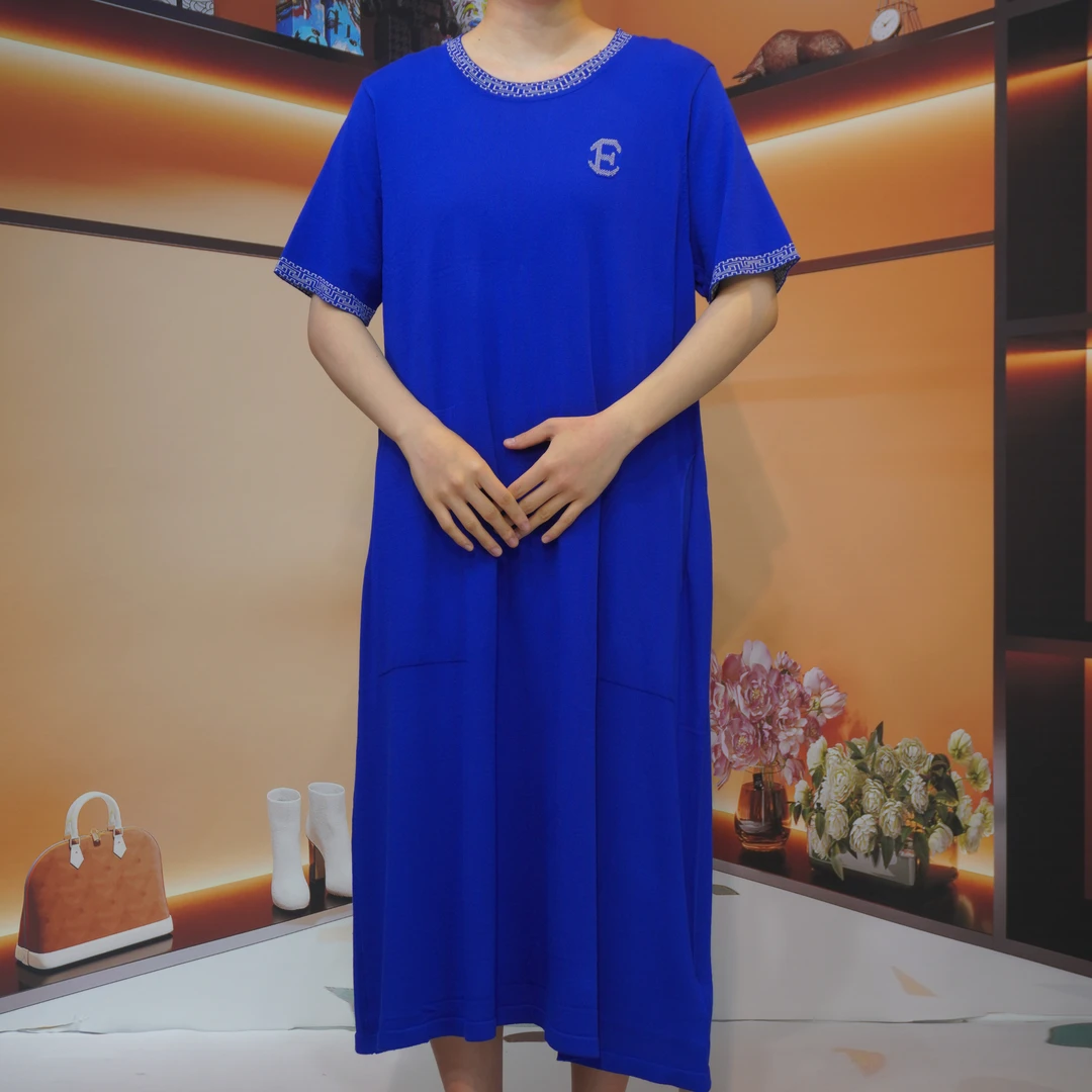 颖宝原创 9538-1蓝  夏季新款简约重奢时尚气质设计师款连衣裙