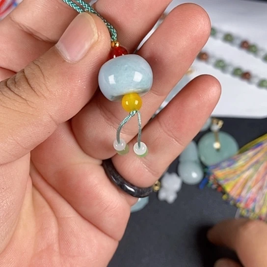 翡翠未镶嵌颈饰天然翡翠