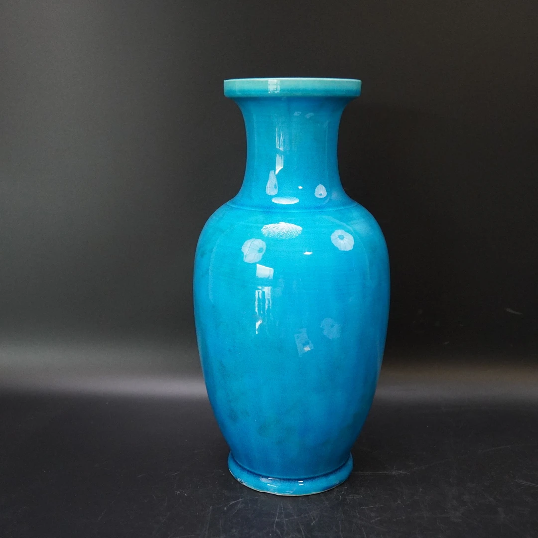 Lot.25120335民国孔雀蓝釉盘口瓶 高：约35.2cm