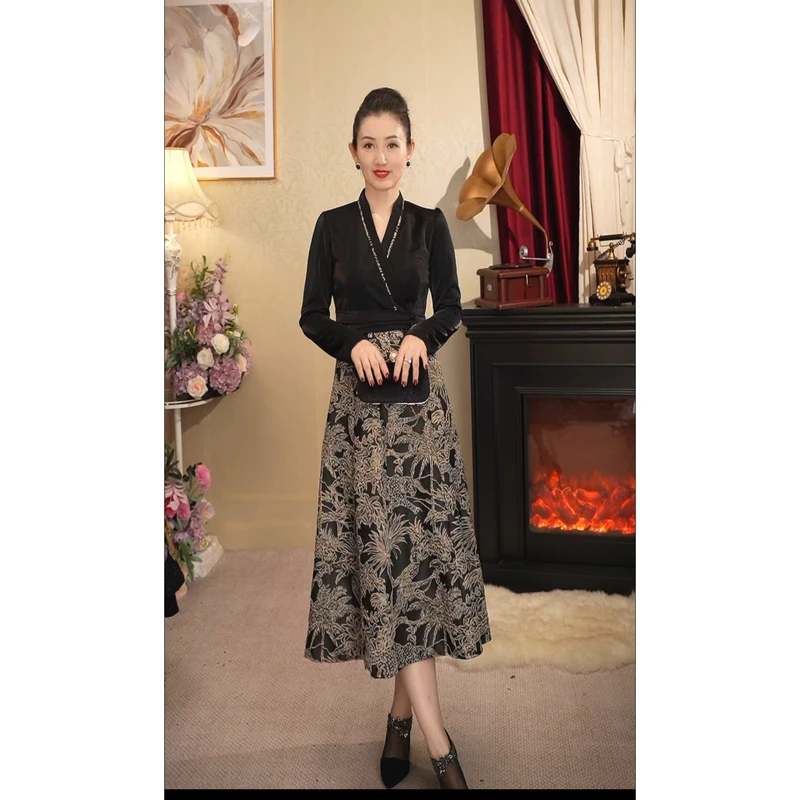 《丹尚爱》梨花暮雨气质显瘦轻奢长袖优雅时尚加厚冬季女士连衣裙