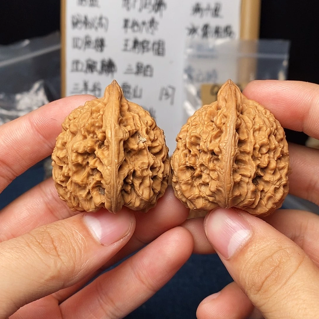 吊坠文玩核桃王勇