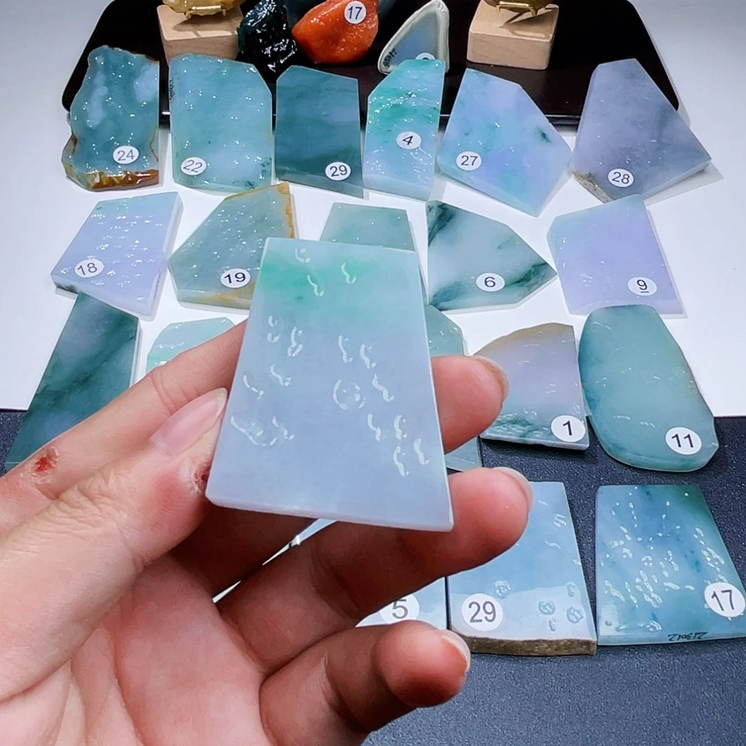 未镶嵌定制翡翠翡翠挂件