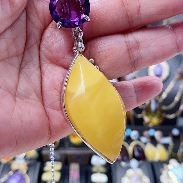 琥珀颈饰银S925镶嵌吊坠