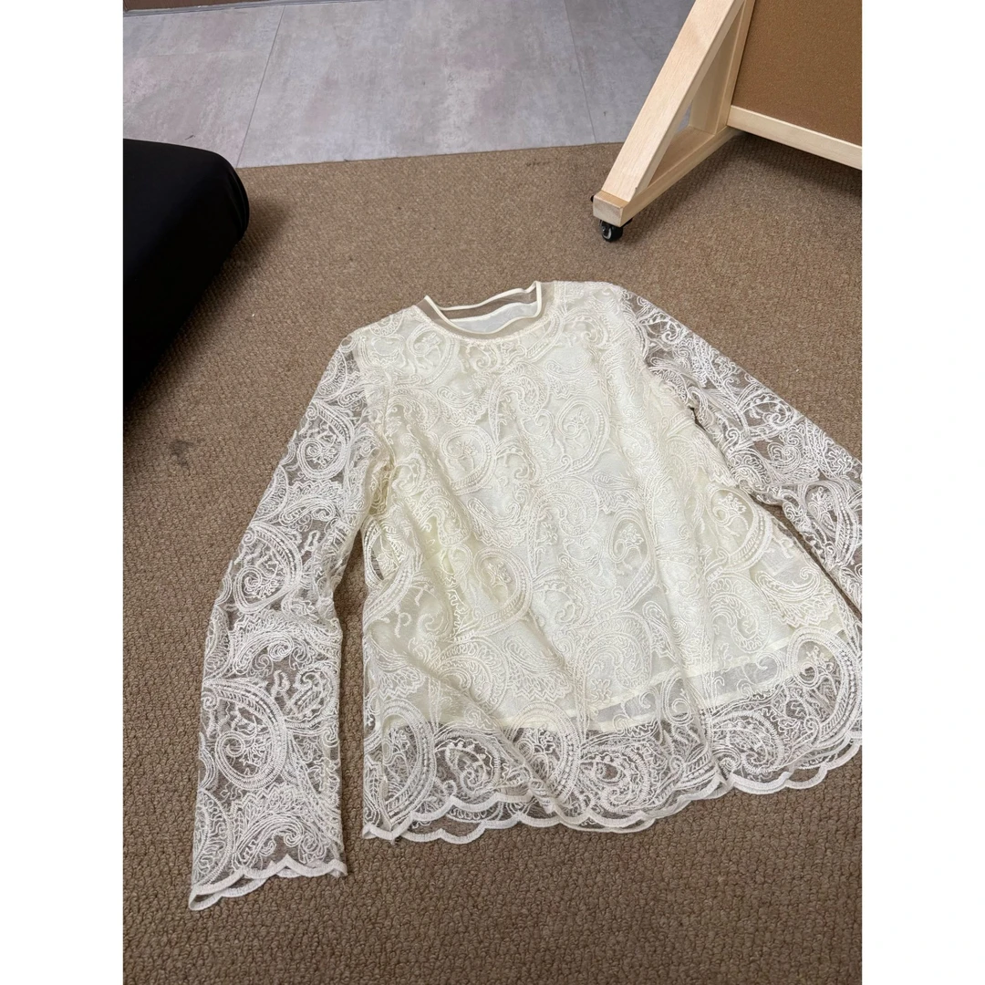 2025冬款新品【设计款  法式轻奢蕾丝钩花打底精致高级质感】