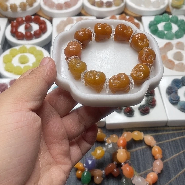 石英质玉（非洲翠）合金手串