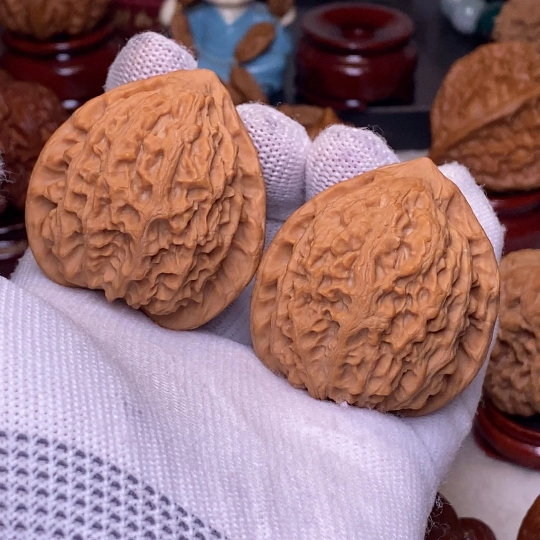 吊坠文玩核桃42,5 金牛