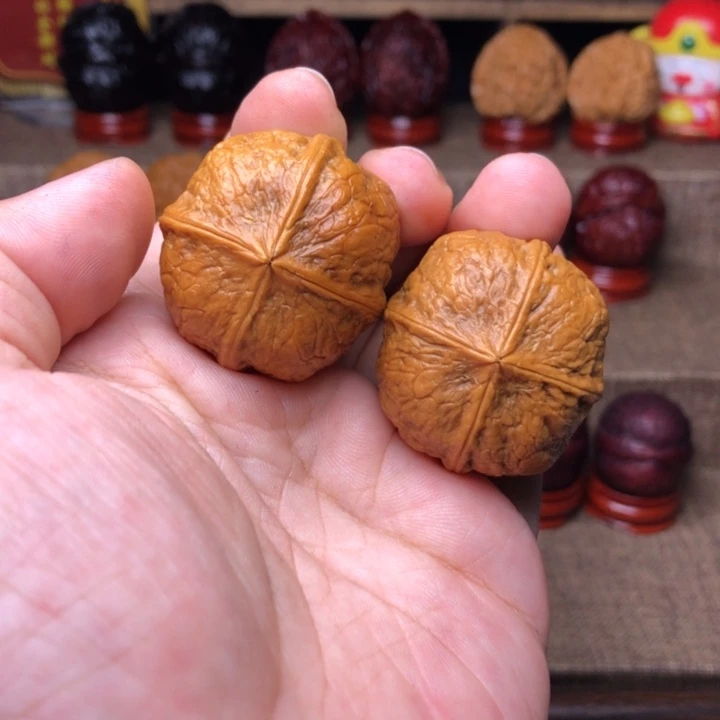 文玩核桃把件53玲珑骰子35