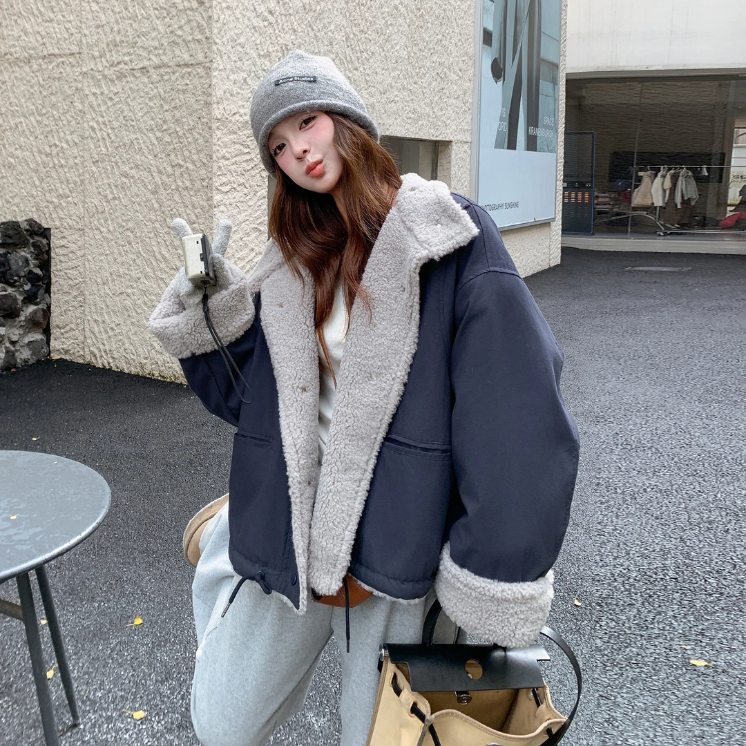 藏青色皮毛一体羊羔毛棉服外套女2025新款小个子短款洋气别致棉袄