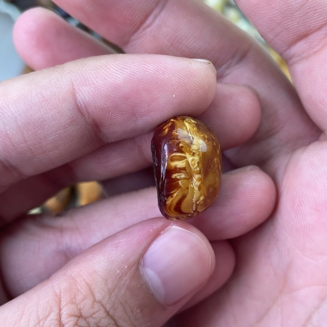 定制琥珀天然琥珀