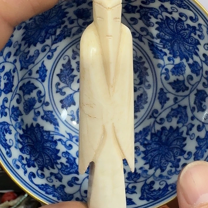 摆件率**安瓷自顾自的一个