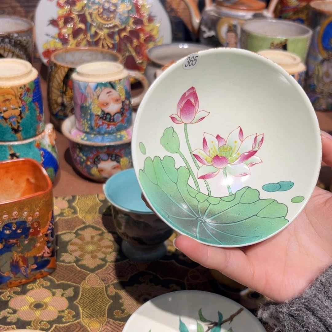 荷花普洱杯景德镇手工手绘制作