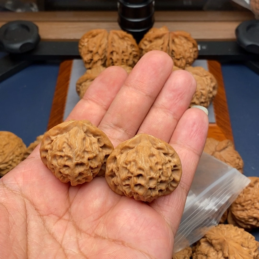 文玩核桃把件?***蛋宫灯36