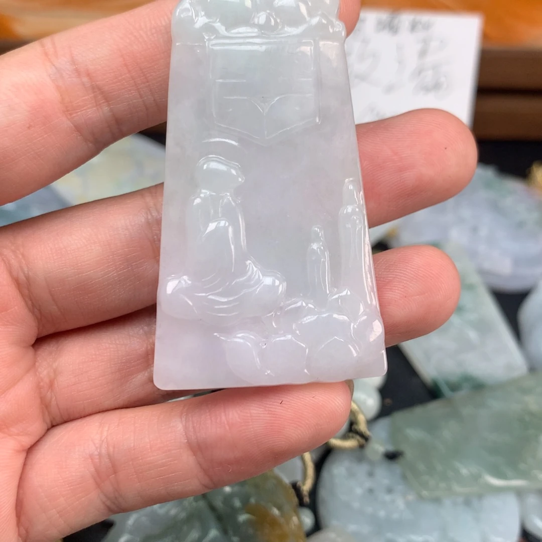 翡翠未镶嵌颈饰福利