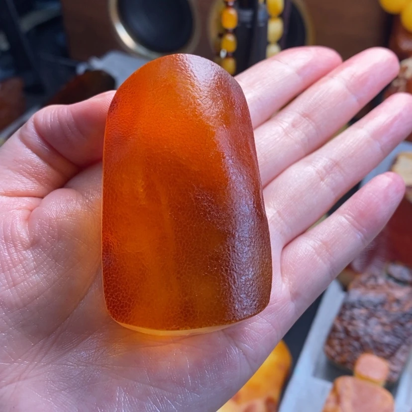 【闪购商品】定制琥珀鲨裸石，。
