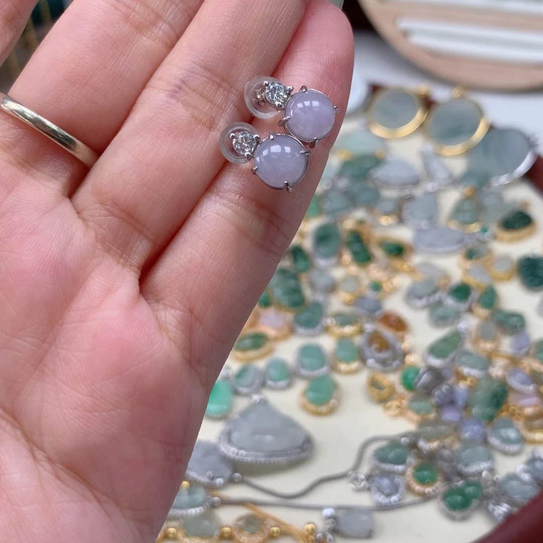 颈饰银S925镶嵌翡翠枝*?耳钉