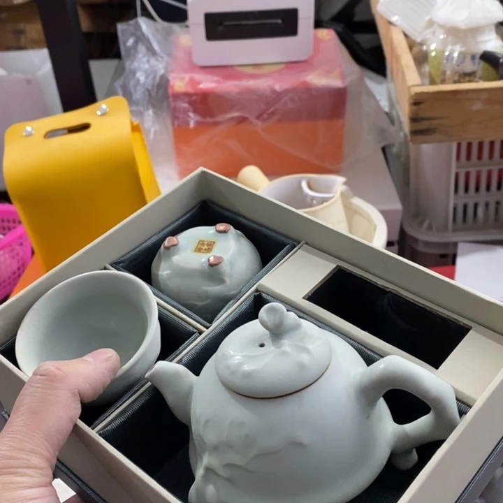 陶瓷艺术品及陶瓷制品