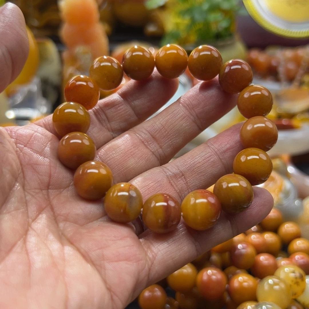 石英质玉未镶嵌颈饰