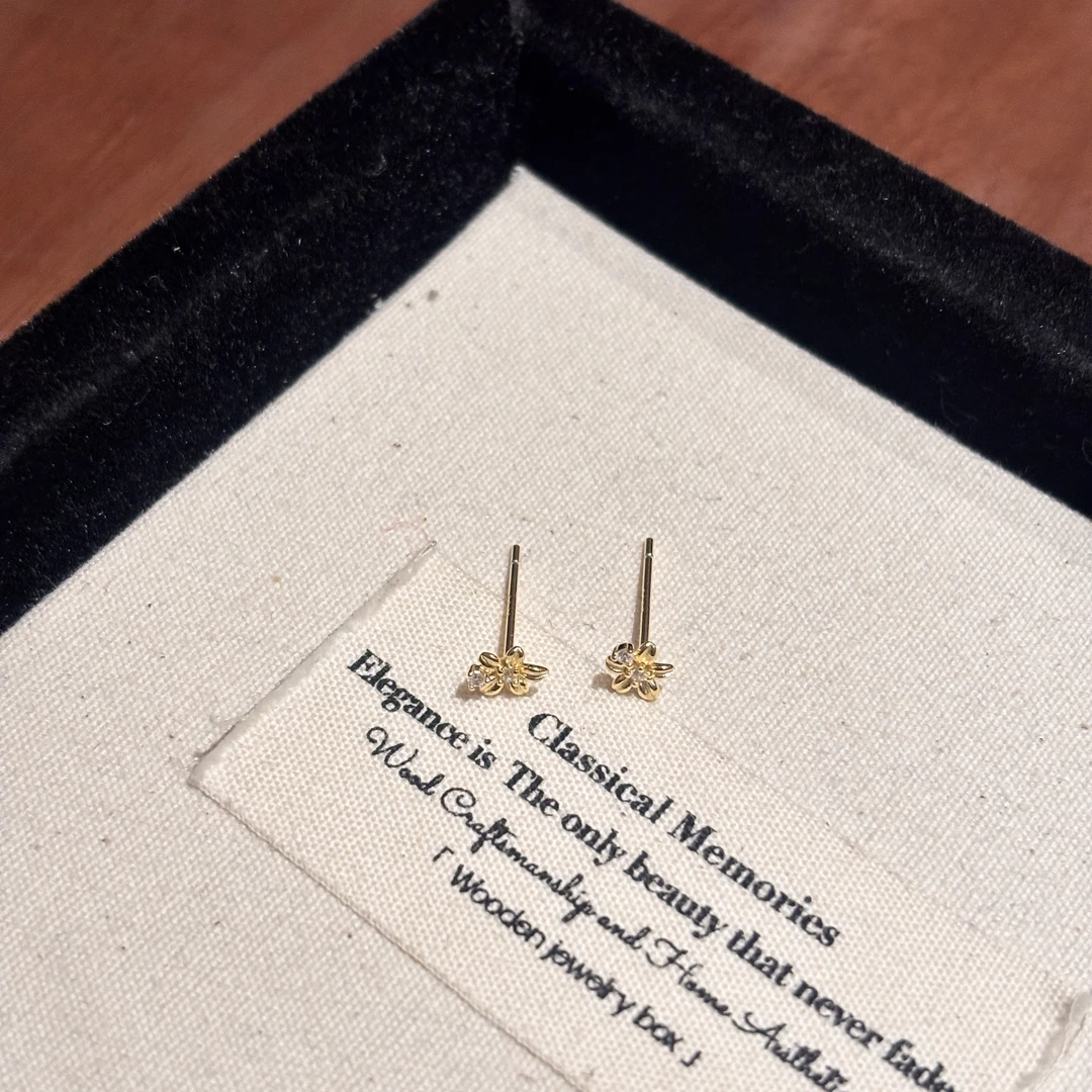 925银合成锆石耳饰 甜美小花耳钉女小巧百搭A2245