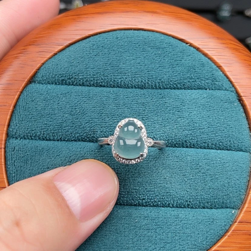 【闪购商品】银S925镶嵌戒指翡翠