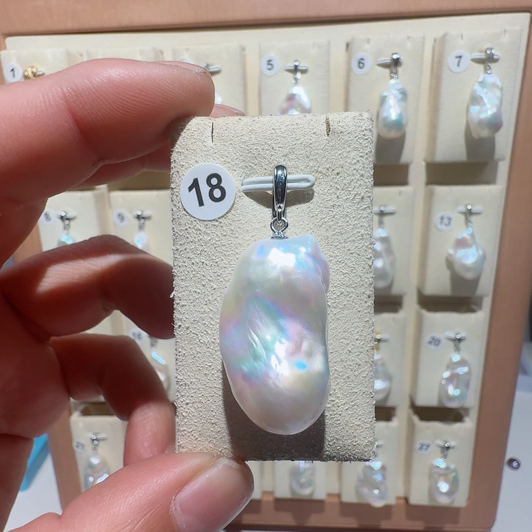 淡水珍珠颈饰合金