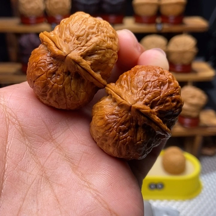 文玩核桃吊坠兽皇元宝29