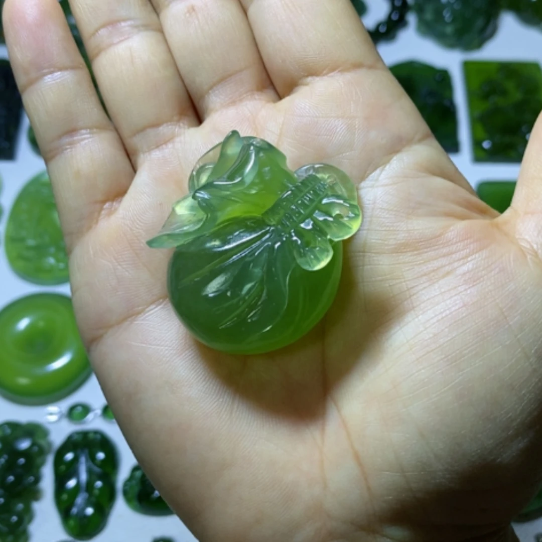 【闪购商品】未镶嵌蛇纹石玉颈饰