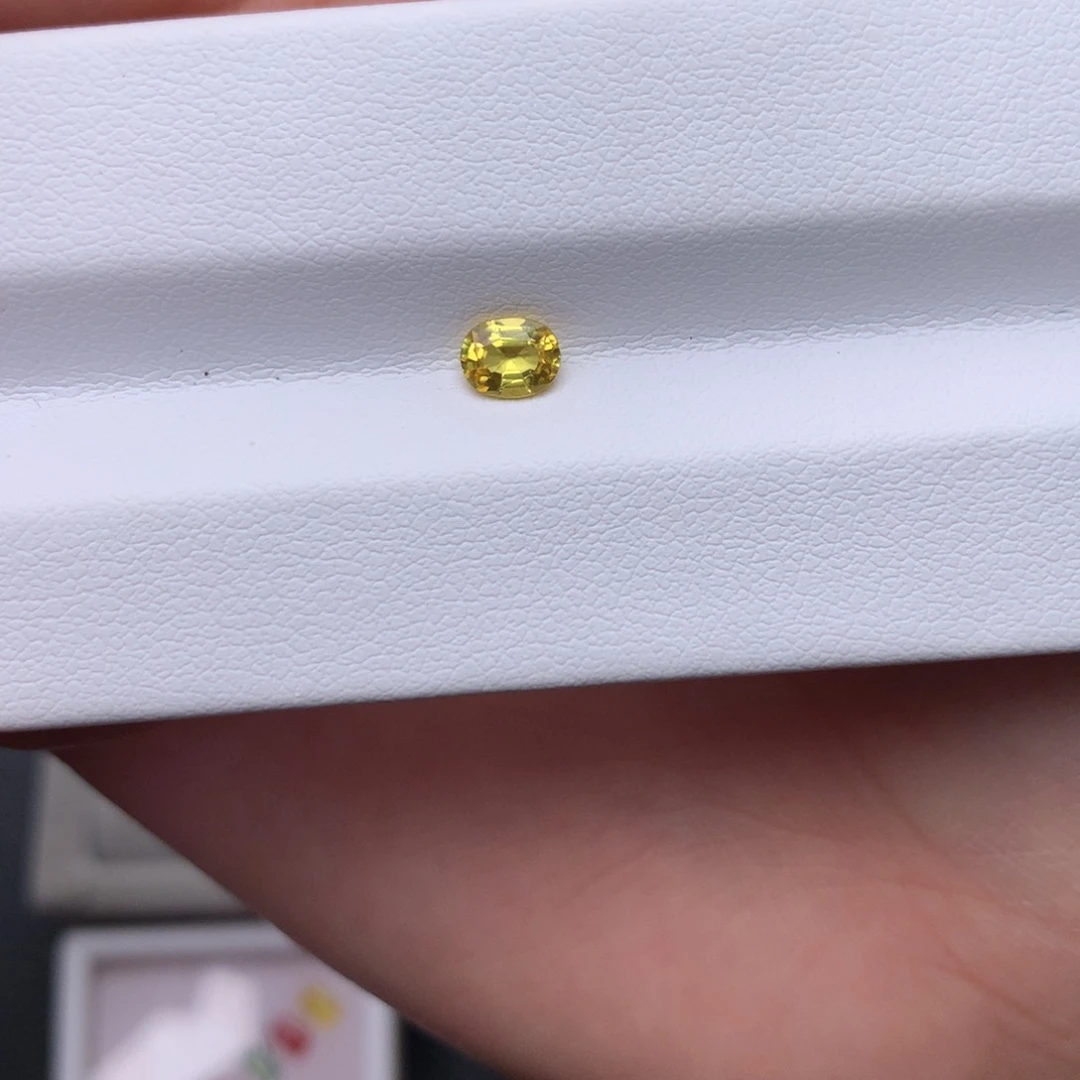 裸石蓝宝石天然黄色蓝宝石4×5