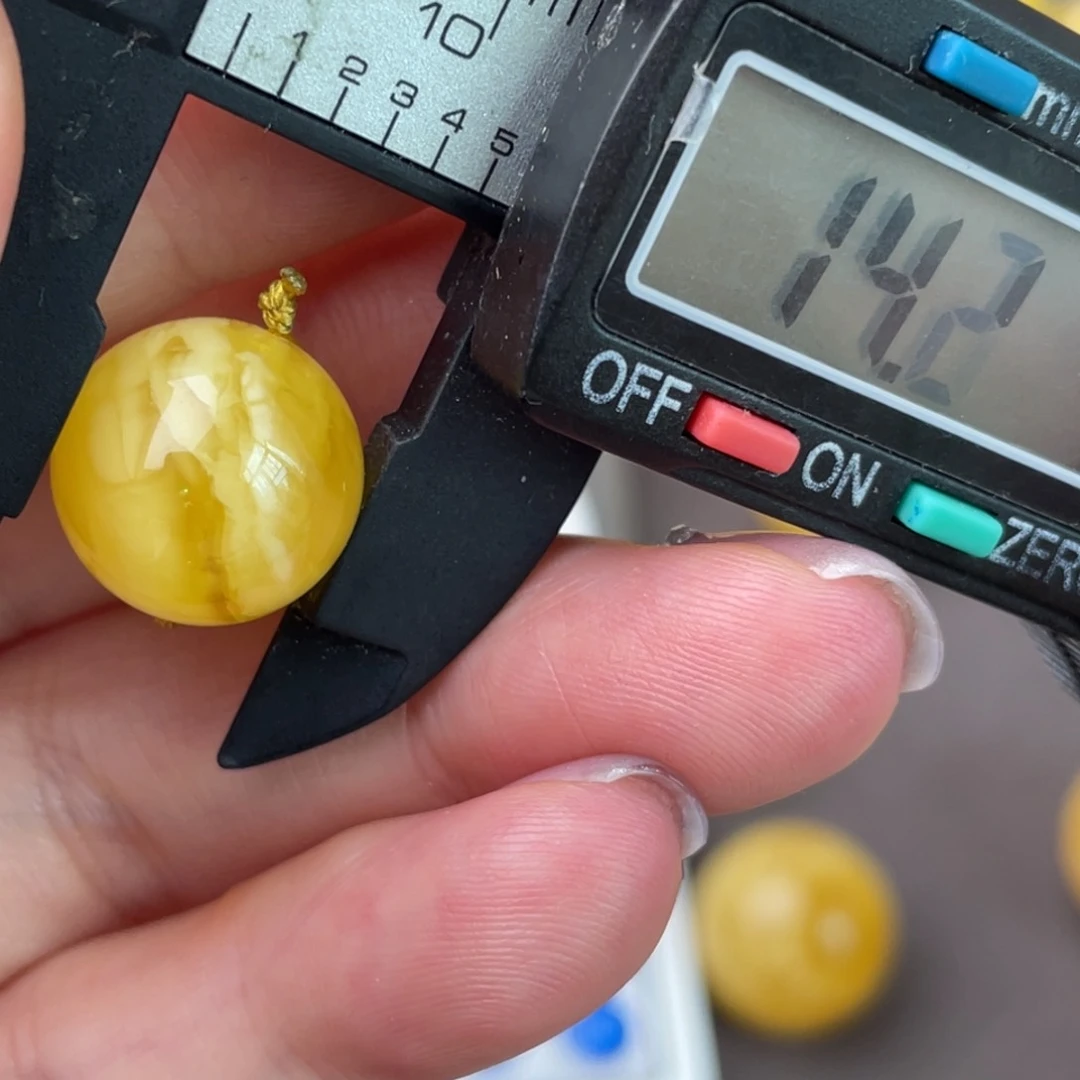 未镶嵌琥珀裸石蜜蜡278