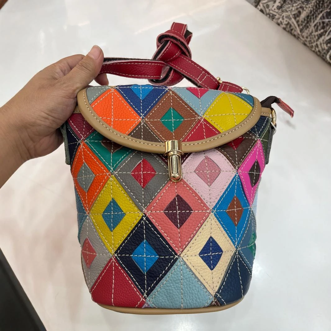 头层牛皮女包时尚休闲便携拼接斜挎单肩包（拼接色多样性发其一）