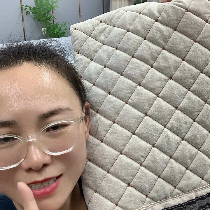 L***k雪尼尔月光米咖扶手定制40×110
