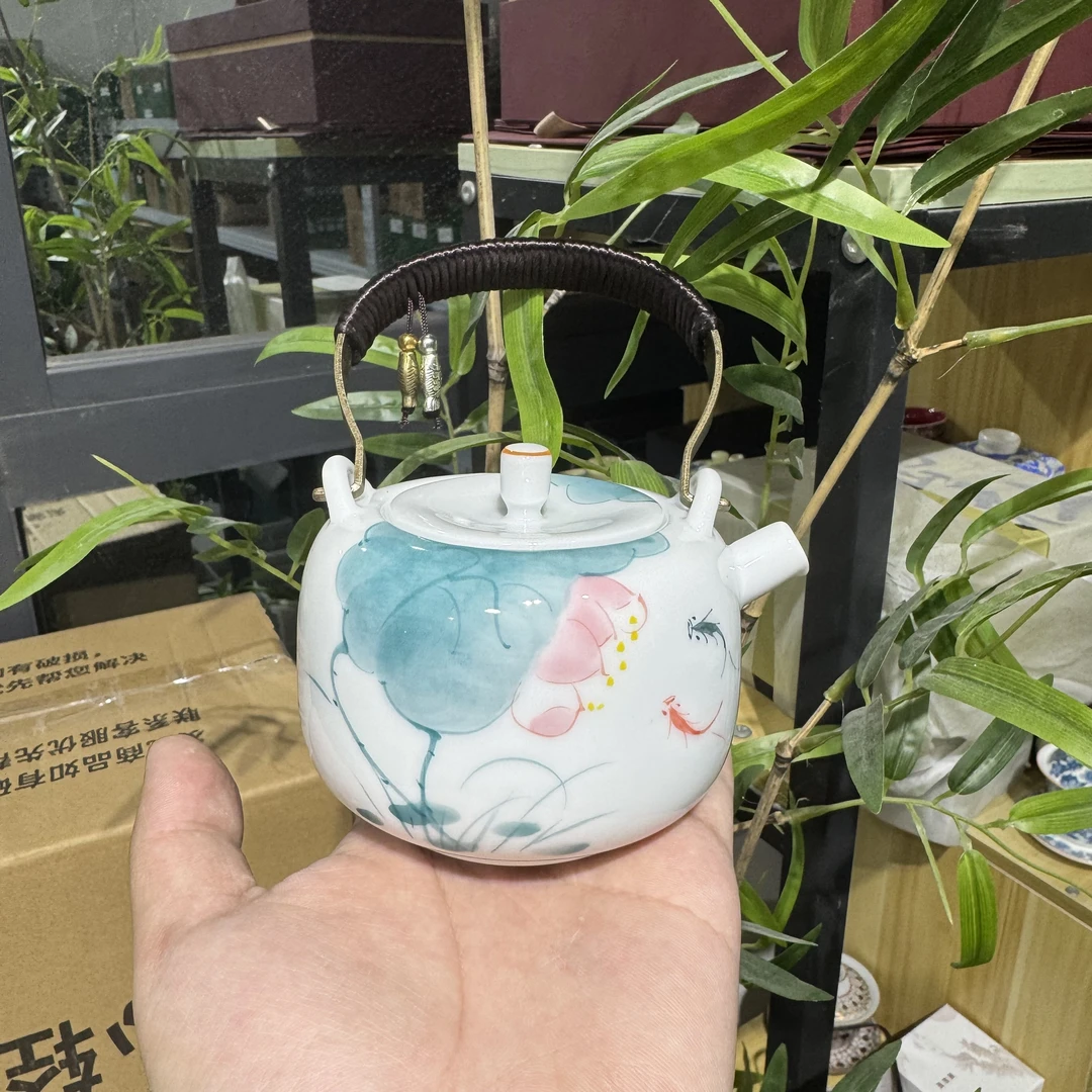 【中国邮政专属链接】鱼戏荷塘手绘提梁茶壶 4914