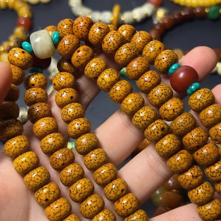 樂***悠啦咯啦咯啦咯啦咯啦