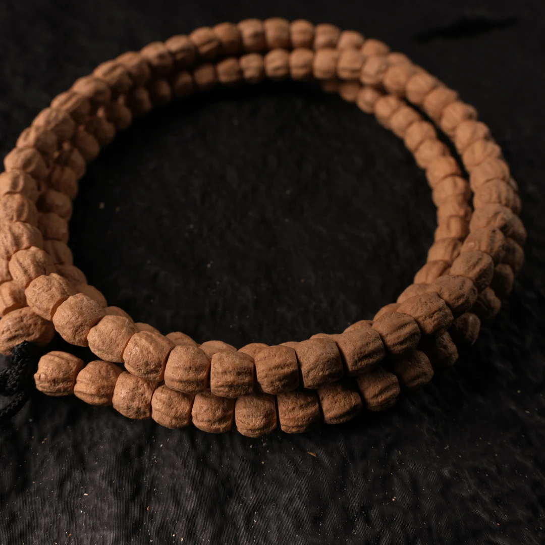 【朝奉文玩】编号C551天然文玩柏香籽108长串 尺寸6左右