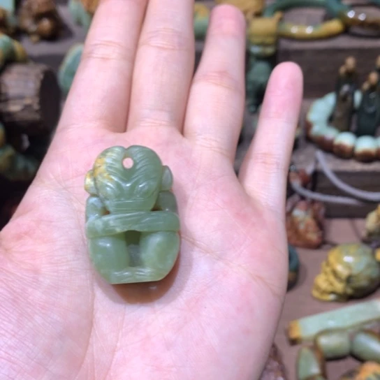 岫岩河磨玉（透闪石质玉）未镶嵌挂件